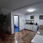 Victor 38 *
