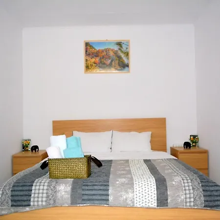 Апартаменты Victor 38