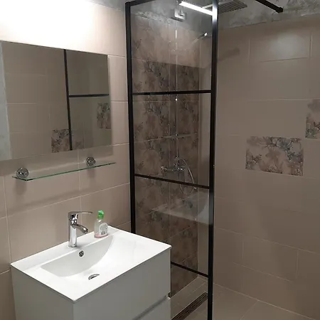 Victor 38 Apartament Bucureşti