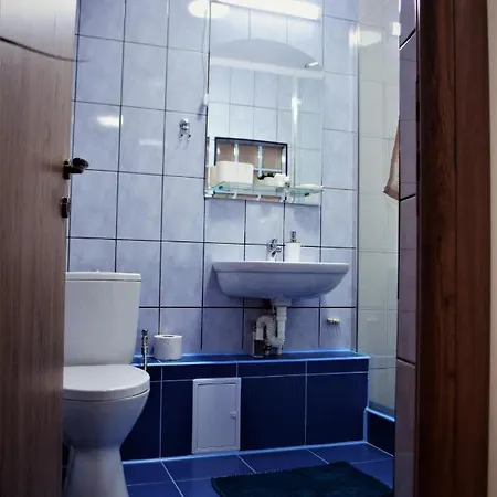 Apartment Victor 38 *