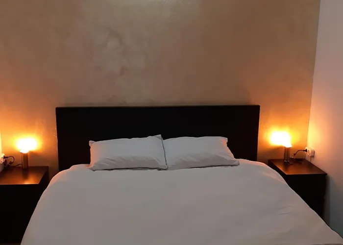 Victor 38 Apartment *